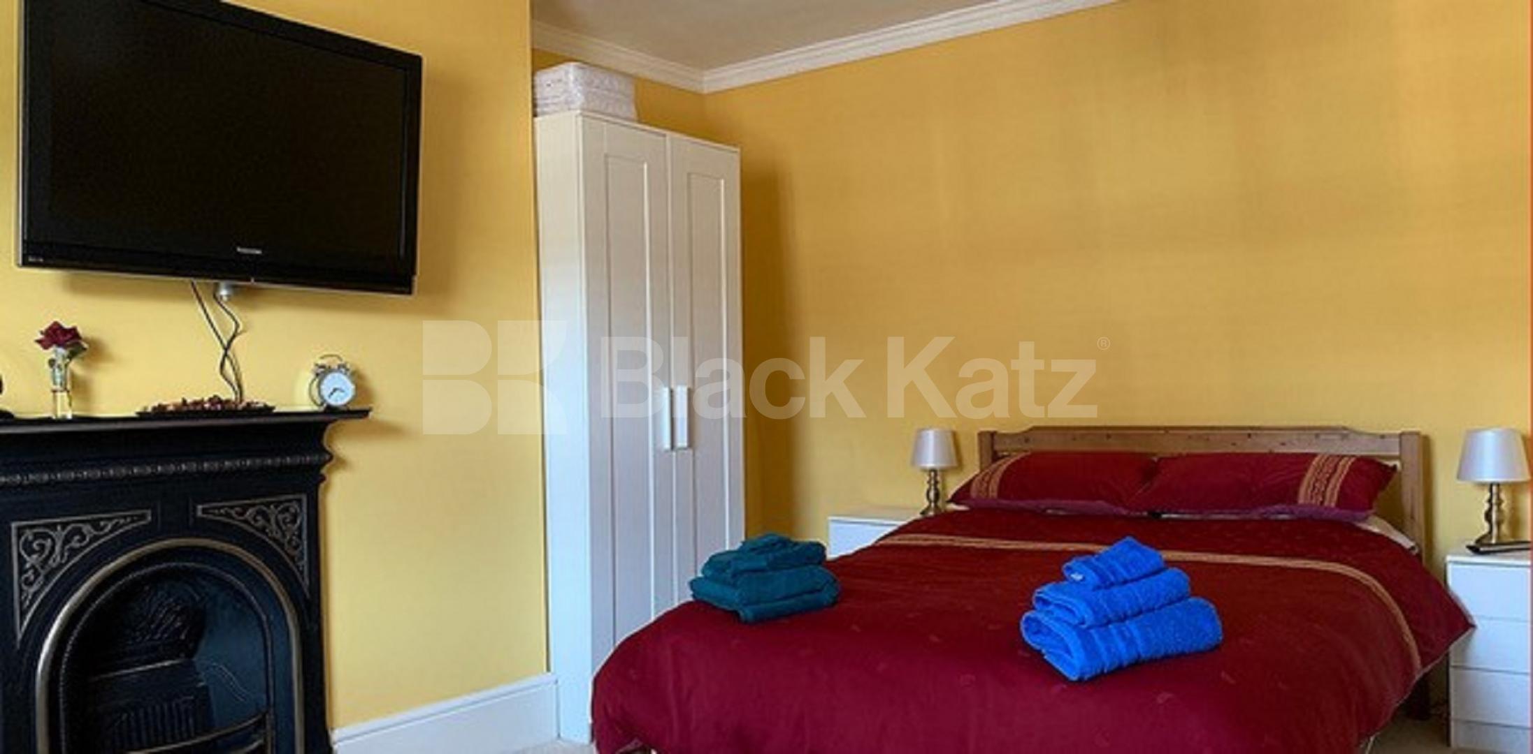 			UNDER OFFER, 1 Bedroom, 1 bath, 1 reception Apartment			 Grosvenor Terrace, Walworth / Camberwell